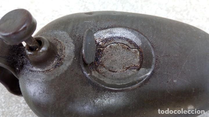 Antig&uuml;edades: ACEITERA O ENGRASADORA INDUSTRIAL - Foto 3