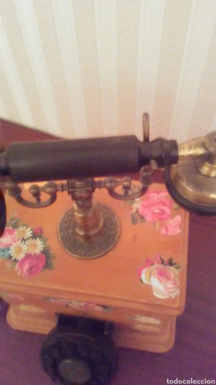 Tel&eacute;fonos: Telefono armazon madera con dise&ntilde;o tipo antiguo ,funciona - Foto 2
