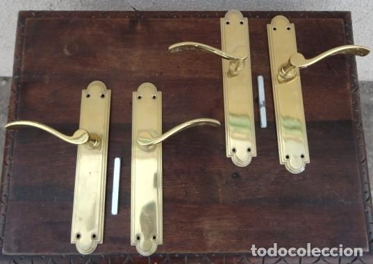 Antig&uuml;edades: dos parejas  de manilla para puerta, de bronce - Foto 1