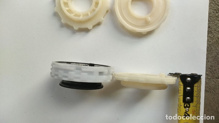Antig&uuml;edades: caja con accesorios maquina de coser - Foto 18