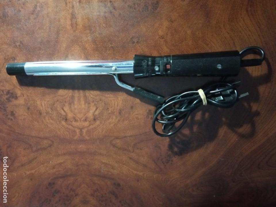 Antig&uuml;edades: PINZA PARA MOLDEAR EL CABELLO - Foto 1