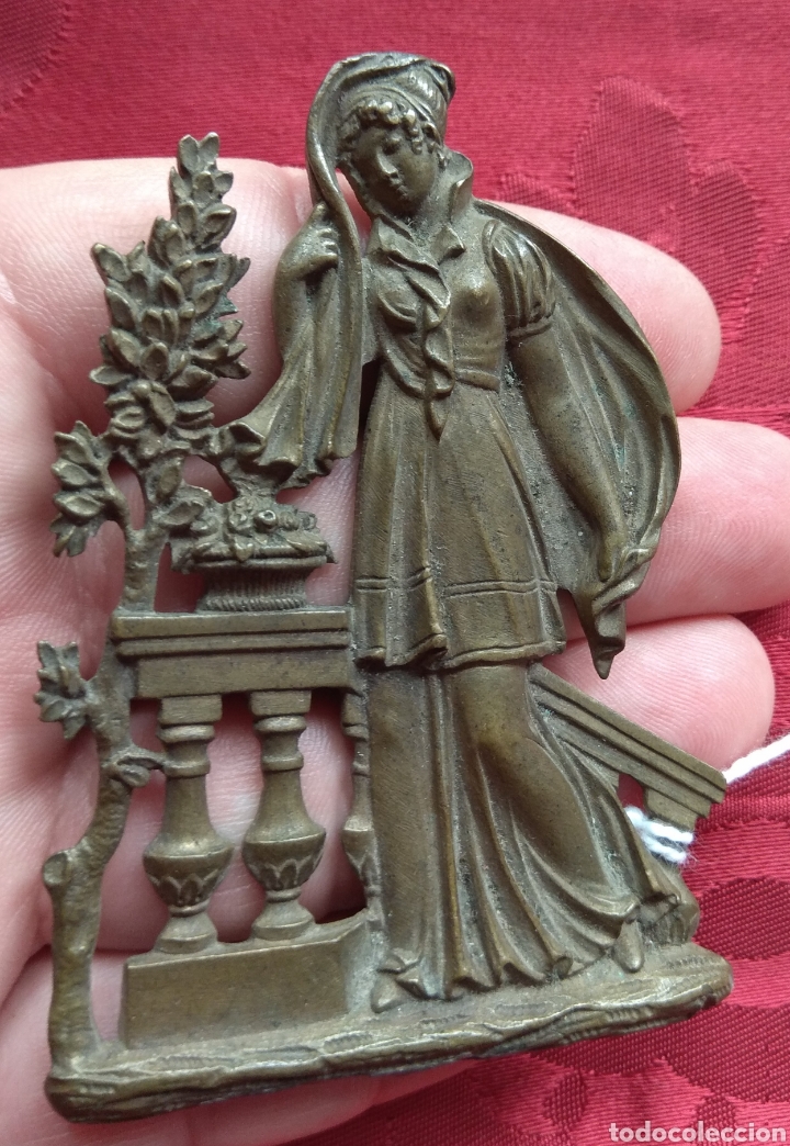 Antig&uuml;edades: Placa Embellecedor - Remate de Mueble - Bronce - XIX - - Foto 3