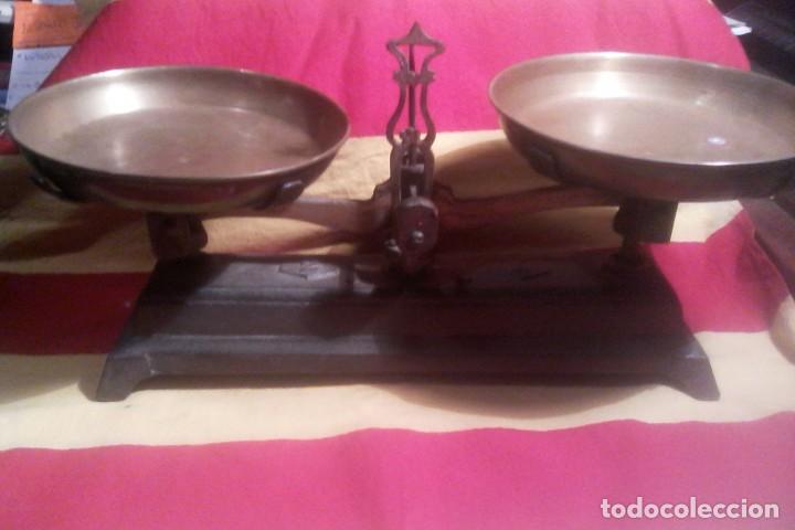 Antig&uuml;edades: BASCULA - 2 KG. - Foto 1