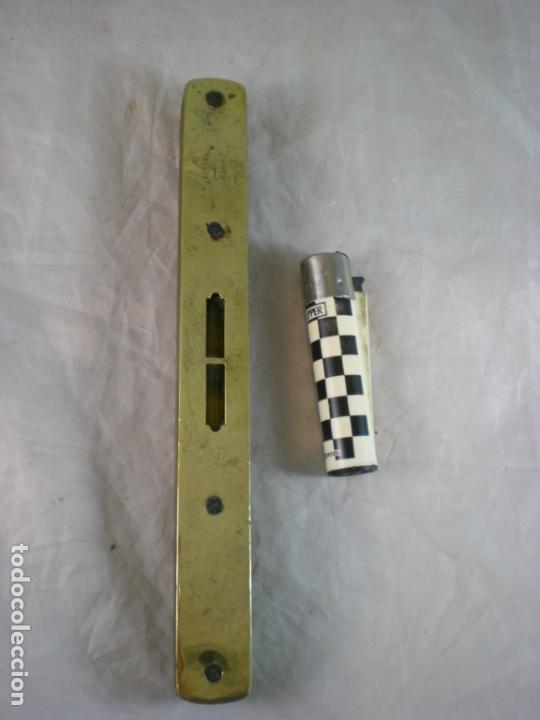 Antig&uuml;edades: Nivel Made British - Madera y Lat&oacute;n - 20,5cm - Funciona - Foto 5