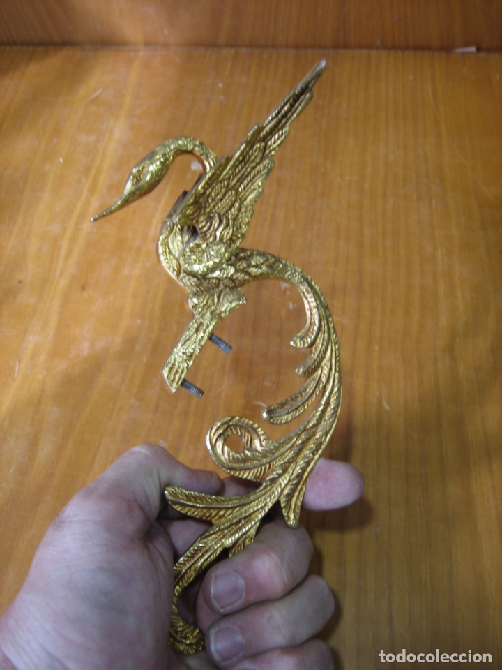 Antig&uuml;edades: Aplique en metal o bronce - Foto 1