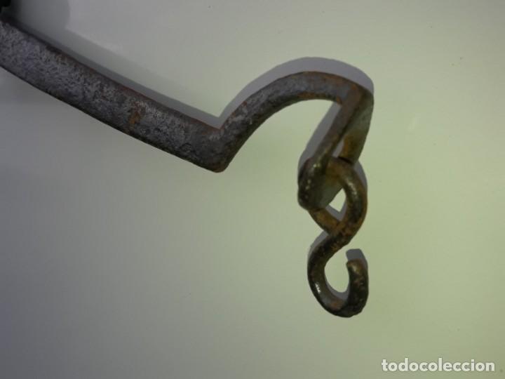 Antig&uuml;edades: Autentica balanza Romana de forja. - Foto 5