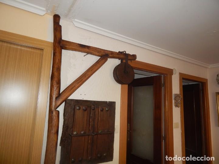 Antig&uuml;edades: Antigua escuadra polea de olmo y forja de canteros constructores - Foto 3