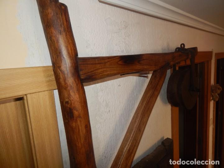 Antig&uuml;edades: Antigua escuadra polea de olmo y forja de canteros constructores - Foto 7