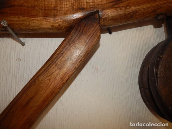 Antig&uuml;edades: Antigua escuadra polea de olmo y forja de canteros constructores - Foto 10