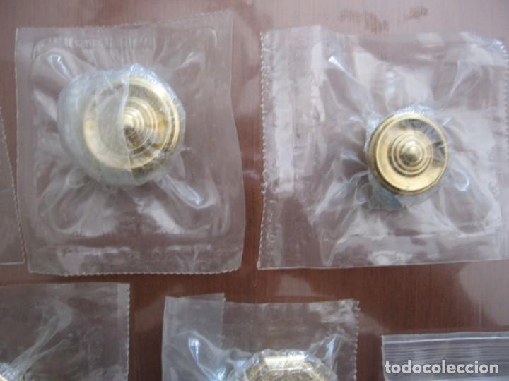 Antig&uuml;edades: Lote de pomos para muebles o puertas. - Foto 3