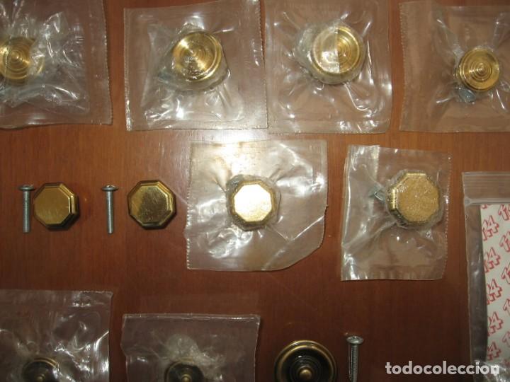 Antig&uuml;edades: Lote de pomos para muebles o puertas. - Foto 12