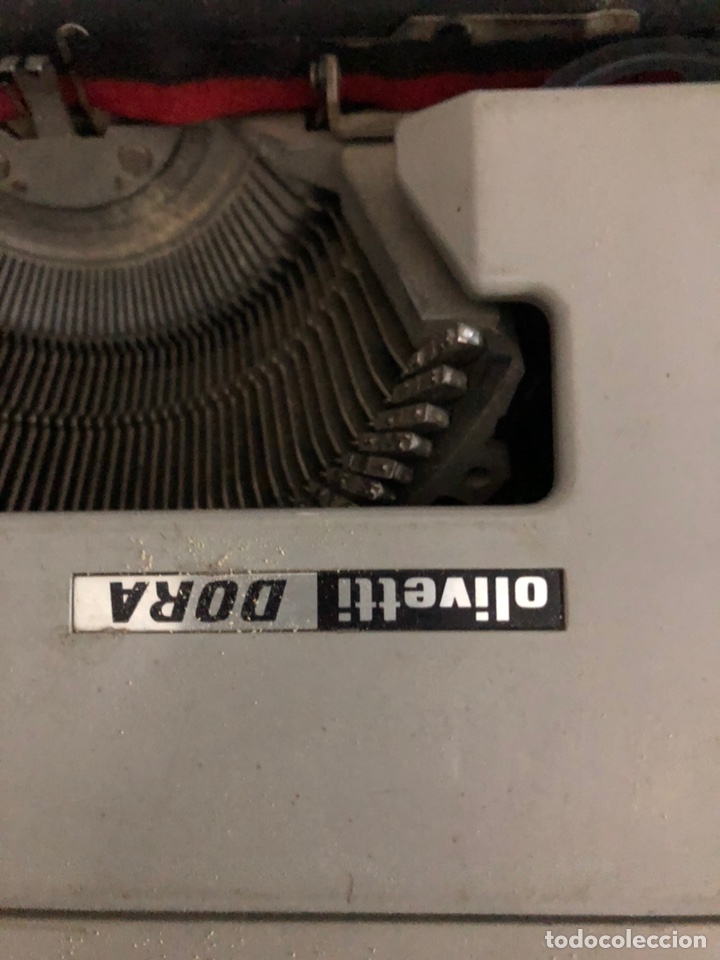 Antig&uuml;edades: M&aacute;quina de escribir - Foto 2