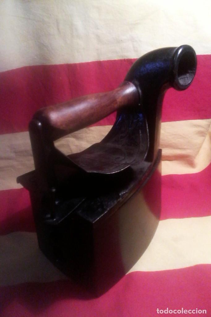Antig&uuml;edades: PLANCHA DE CARBON . - Foto 5