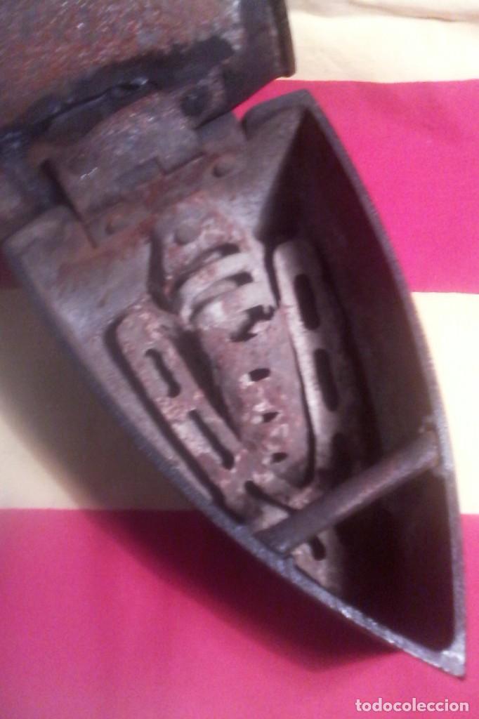 Antig&uuml;edades: PLANCHA DE CARBON . - Foto 7