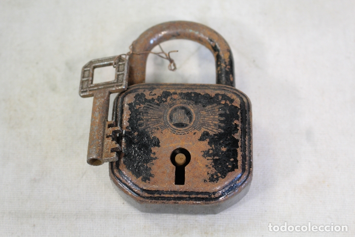 Antig&uuml;edades: candado con llave - Foto 1
