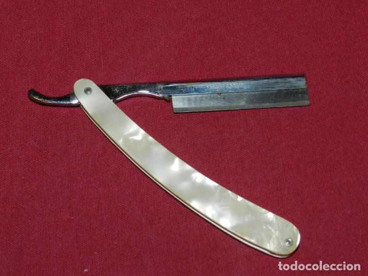 Antig&uuml;edades: (A23) Navaja de Afeitar - Perivia, Se&ntilde;ales de Uso - Foto 2