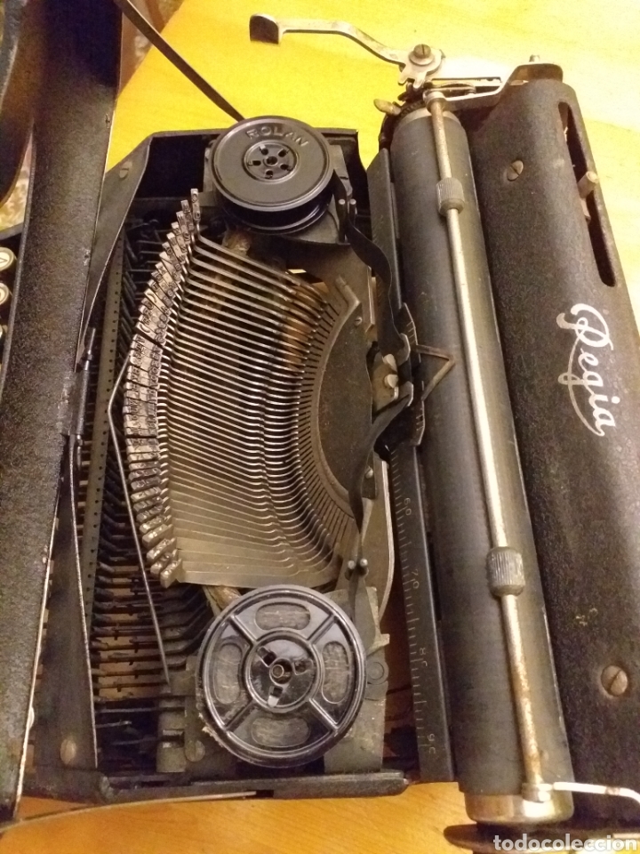 Antig&uuml;edades: M&aacute;quina de escribir REGIA - Foto 7