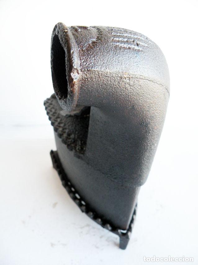 Antig&uuml;edades: PLANCHA DE HIERRO DE CARBON - Foto 12