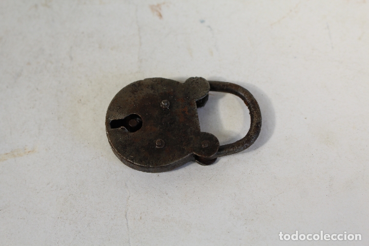 Antig&uuml;edades: candado antiguo - Foto 2