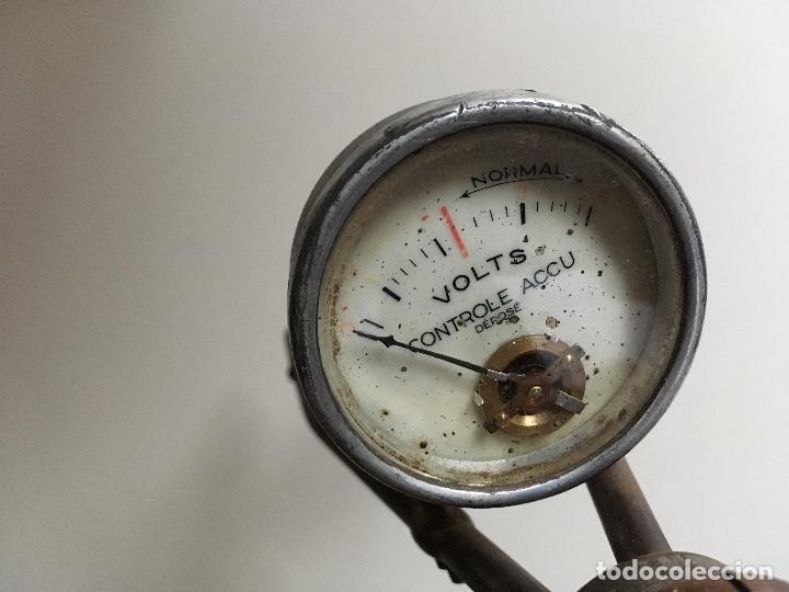 Antig&uuml;edades: Antiguo comprobador de Voltajes de las bater&iacute;as - Foto 3