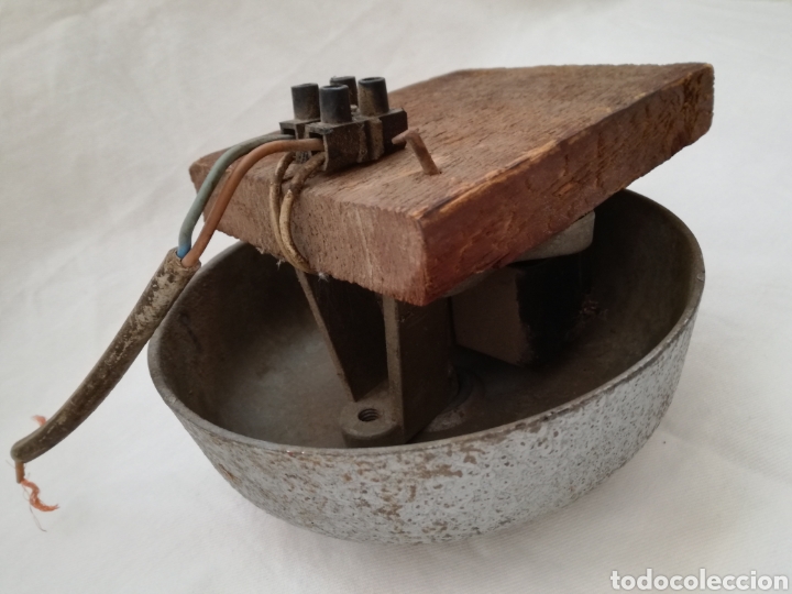 Antig&uuml;edades: Antiguo Timbre Campana de Colegio. - Foto 3