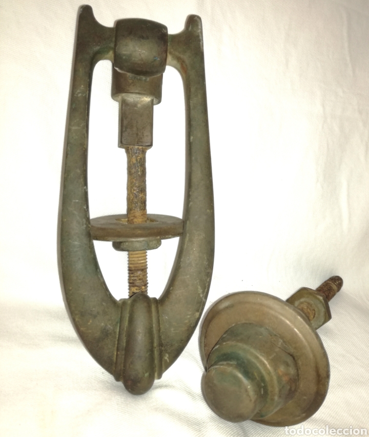 Antig&uuml;edades: Antigua Aldaba de Bronce. - Foto 4