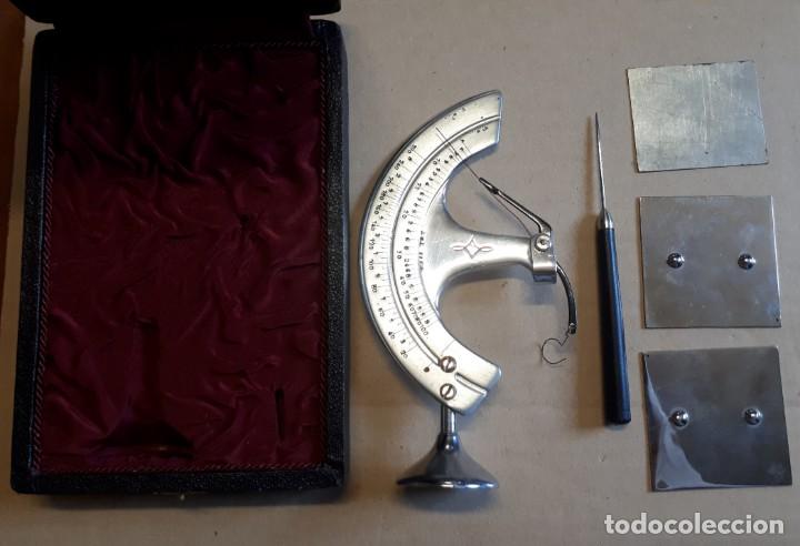 Antig&uuml;edades: Balanza para pesar hilos - Foto 1
