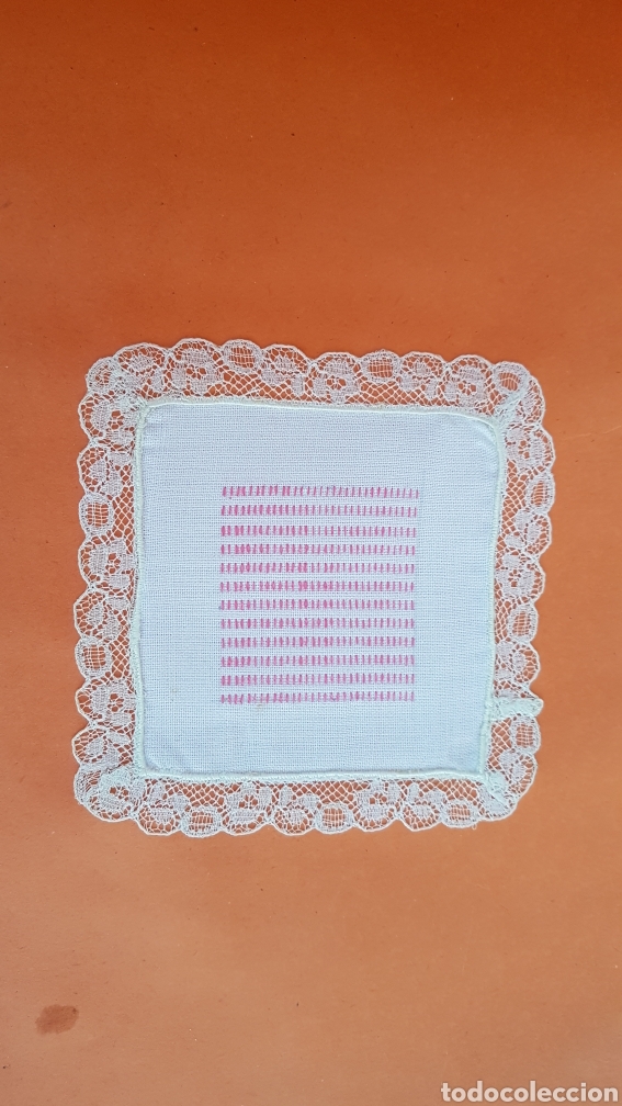 Antig&uuml;edades: Cuaderno escolar de labores de costura - Foto 3