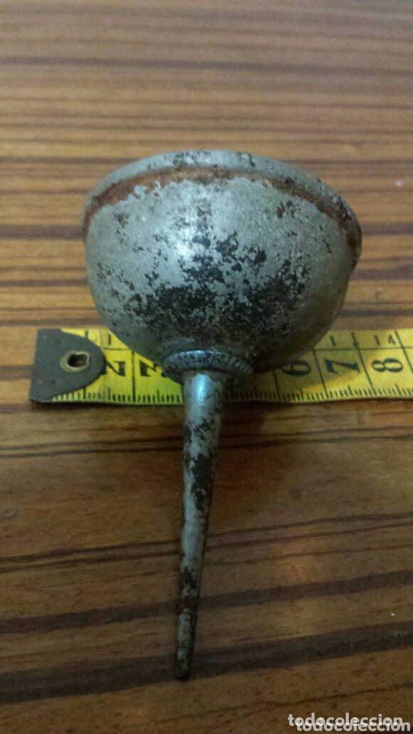 Antig&uuml;edades: Antigua aceitera m&aacute;quina - Foto 3