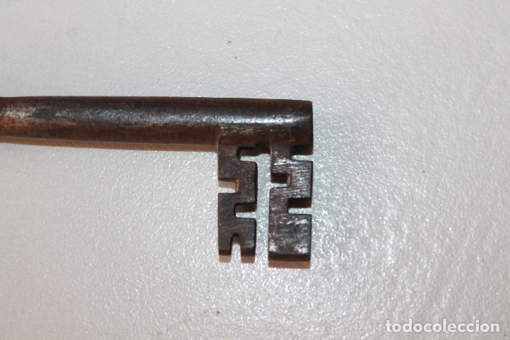 Antig&uuml;edades: LLAVE DE FORJA, 11X3 CM - Foto 4