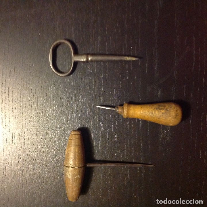 Antig&uuml;edades: antiguo juego de punzones - Foto 1