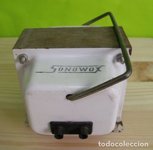 Antig&uuml;edades: Transformador Corriente Electrica 500 VA Sonowox - Foto 1