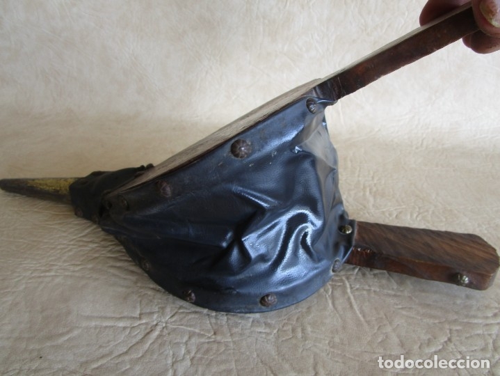 Antig&uuml;edades: antiguo fuelle de madera 39 cm - Foto 3