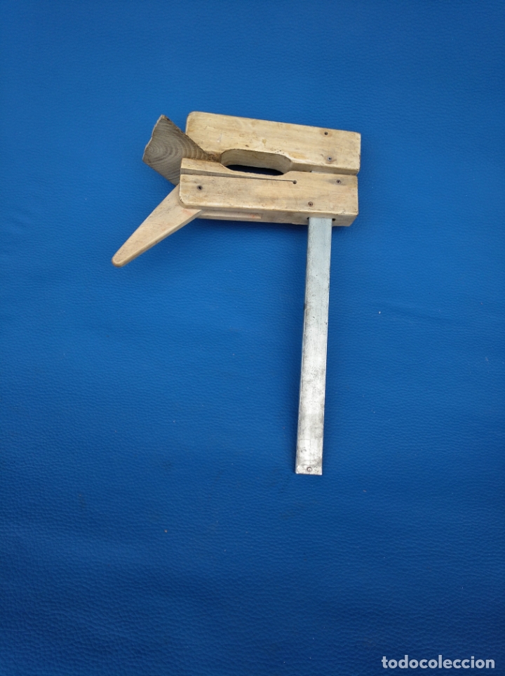 Antig&uuml;edades: PRENSA O SARGENTO PARA CONSTRUCTOR DE INSTRUMENTOS MUSICALES FUNCIONANDO - Foto 2