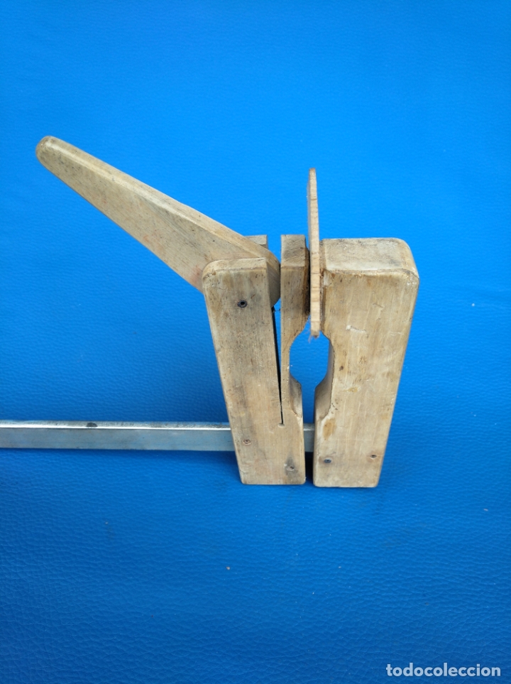 Antig&uuml;edades: PRENSA O SARGENTO PARA CONSTRUCTOR DE INSTRUMENTOS MUSICALES FUNCIONANDO - Foto 5
