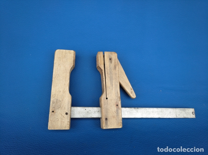 Antig&uuml;edades: PRENSA O SARGENTO PARA CONSTRUCTOR DE INSTRUMENTOS MUSICALES FUNCIONANDO - Foto 1