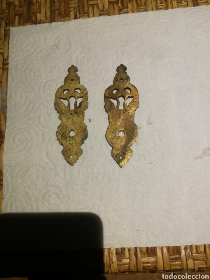 Antig&uuml;edades: Embellecedores de bronce antuigos - Foto 2