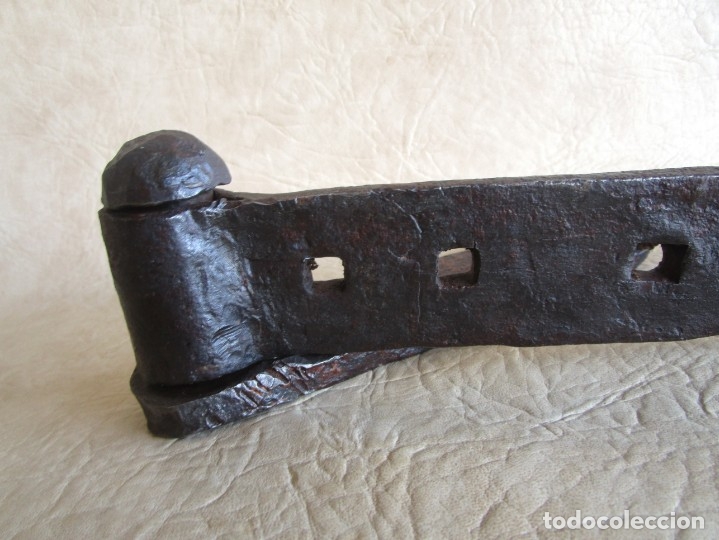 Antig&uuml;edades: antigua bisagra hierro forjado 35 cm - Foto 5