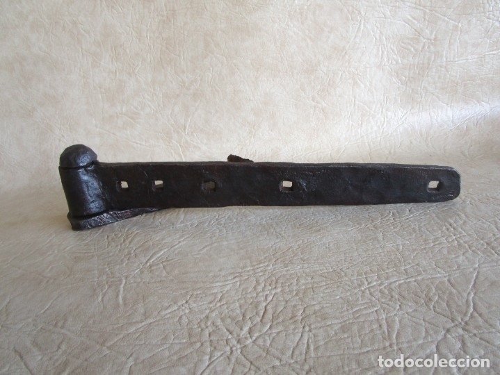 Antig&uuml;edades: antigua bisagra hierro forjado 35 cm - Foto 6