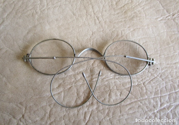 Antig&uuml;edades: antiguas gafas de aumento con su funda - Foto 6