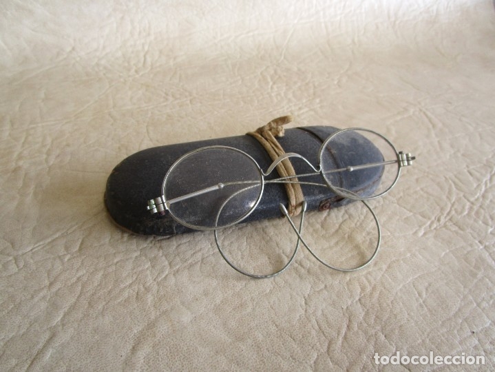 Antig&uuml;edades: antiguas gafas de aumento con su funda - Foto 5