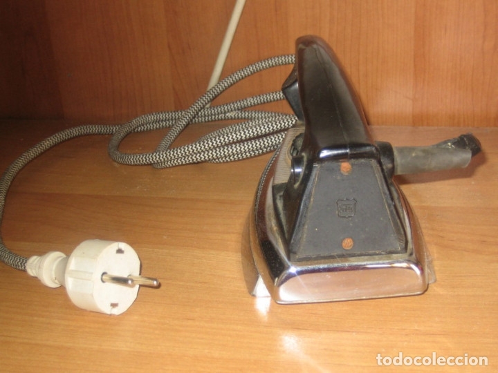 Antig&uuml;edades: plancha electrica - Foto 3
