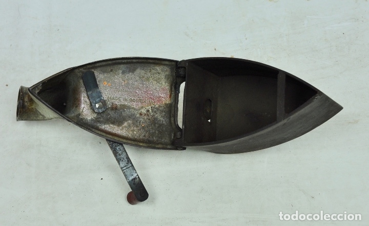 Antig&uuml;edades: Plancha en hierro de carb&oacute;n - Foto 7