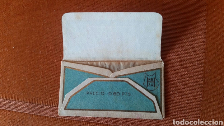 Antig&uuml;edades: Hola de afeitar antigua Lobo con funda - Foto 2