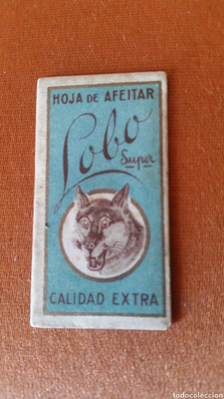 Antig&uuml;edades: Hola de afeitar antigua Lobo con funda - Foto 1