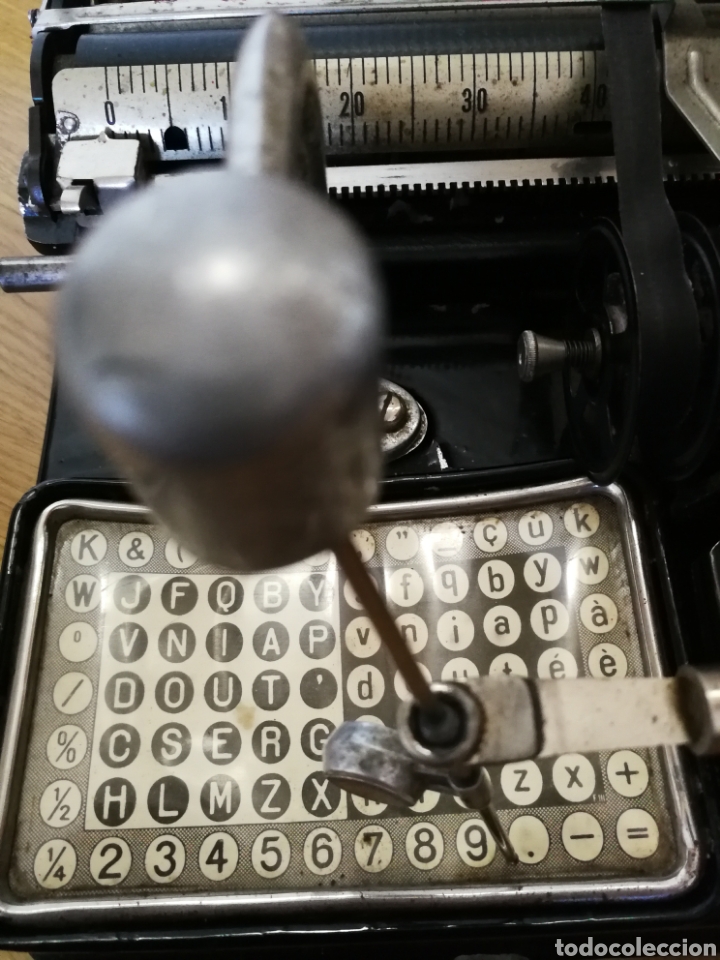 Antig&uuml;edades: Maquina de escribir - Foto 4