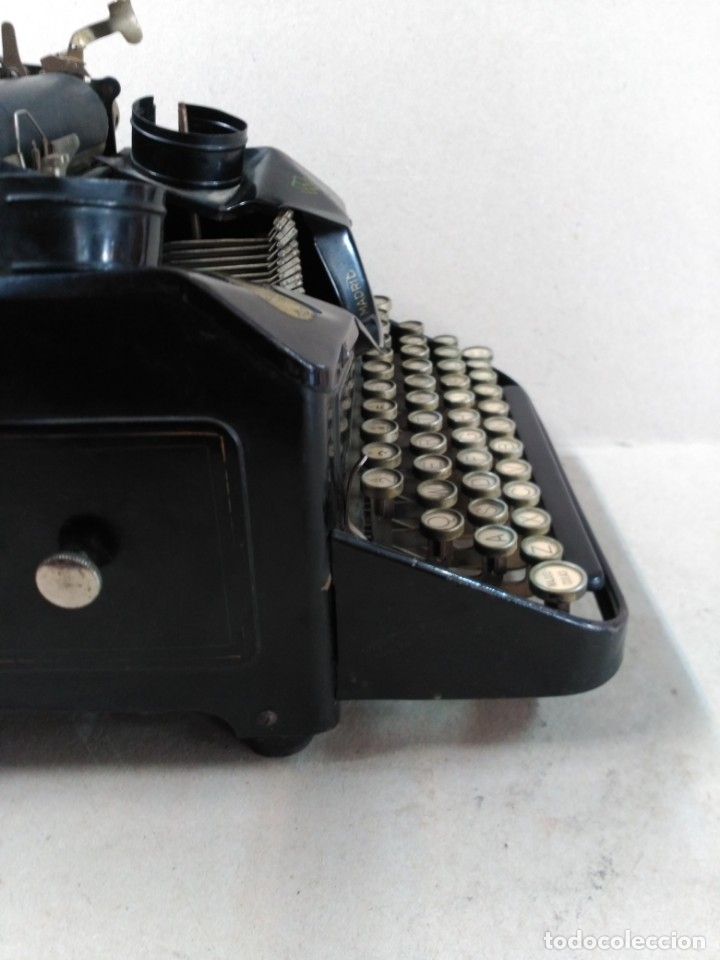 Antig&uuml;edades: MAQUINA DE ESCRIBIR ORGA PRIVAT - Foto 17