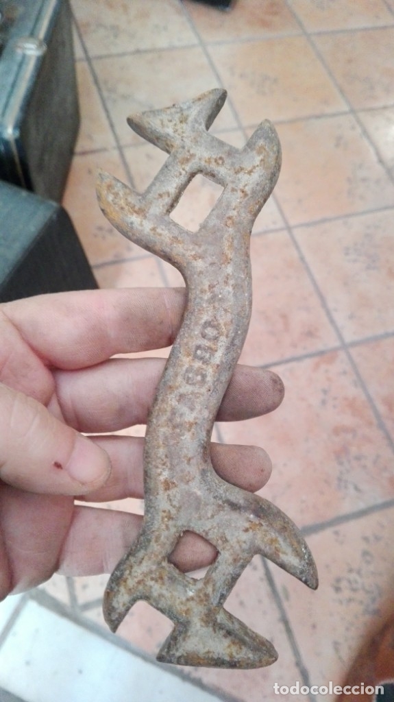 Antigüedades: llave de hierro para varias medidas - Foto 1 - 176336638