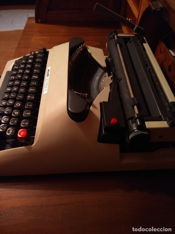 Antig&uuml;edades: Maquina de escribir Olivetti lettera 12 - Foto 3