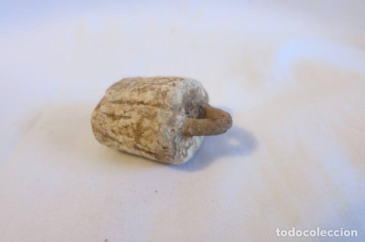 Antig&uuml;edades: pesa de plomo con aro - Foto 3